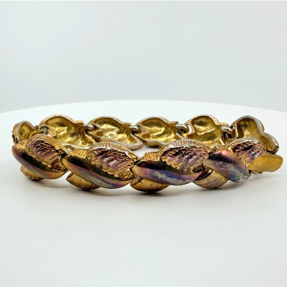 Vintage‎ Crown Trifari Gold Tone Brushed Leaf Link Bracelet Textured Mid Century
